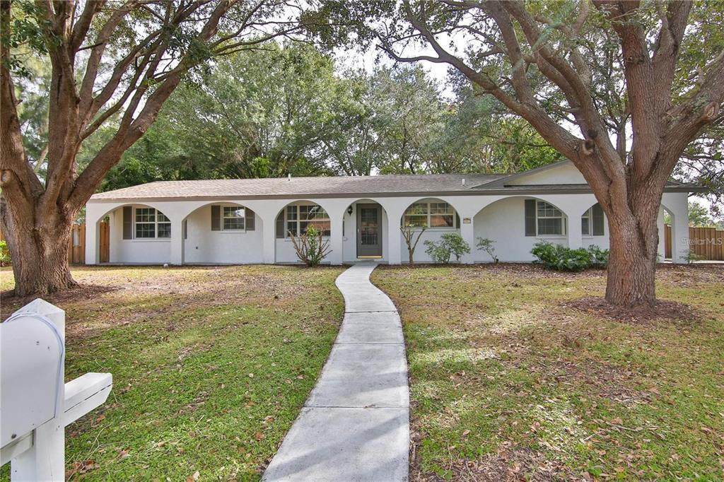 2912 Pinecrest Way - Photo 1