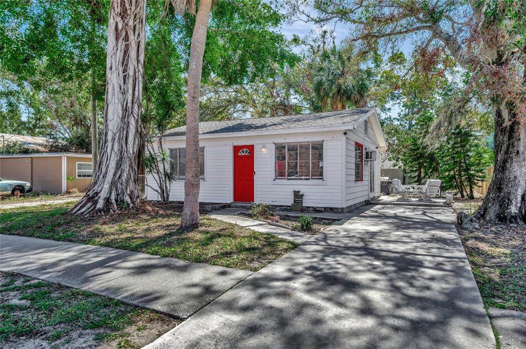 1664 10TH Street - Photo 1