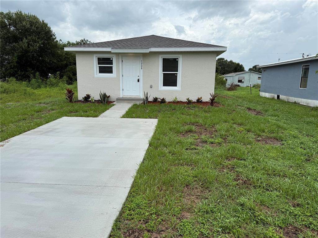 1208 Mills Avenue - Photo 1