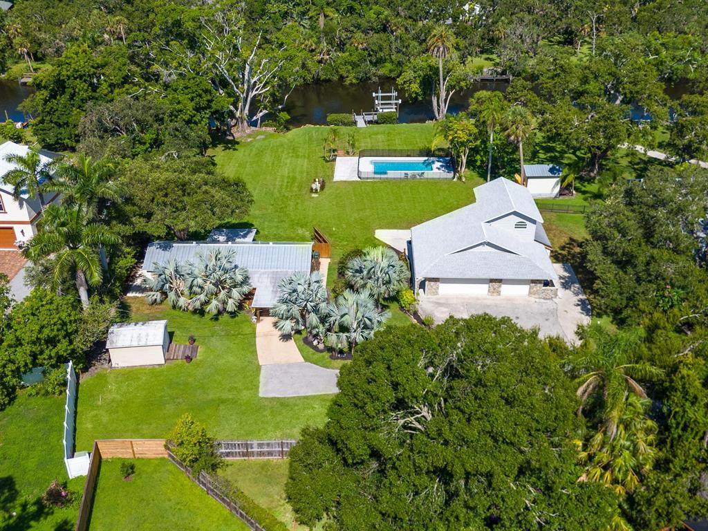 2504/2506 Wilkinson Road - Photo 1