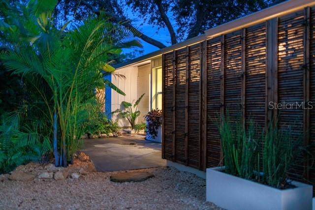 2040 Palm Terrace - Photo 1