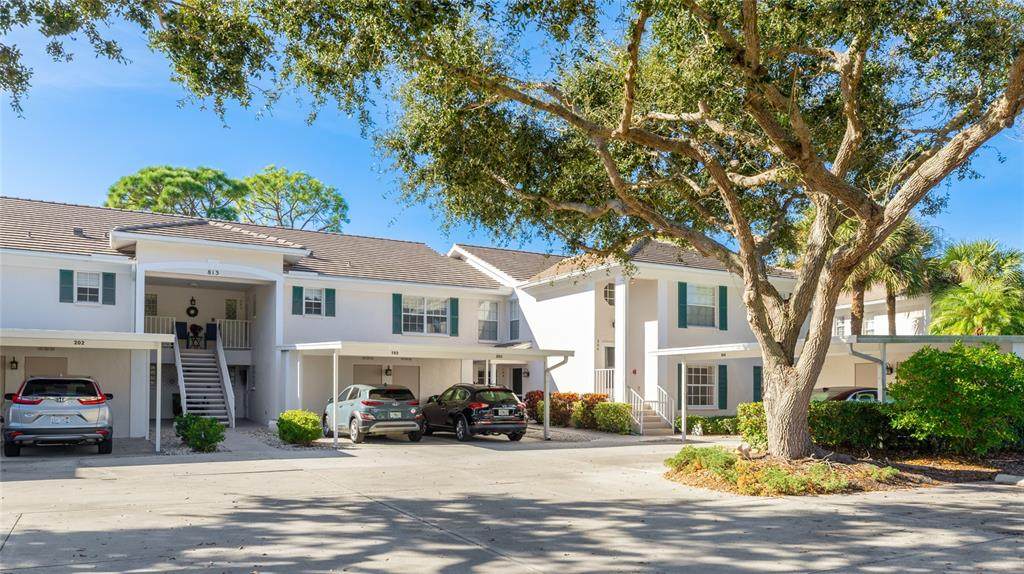 813 Montrose Drive - Photo 1