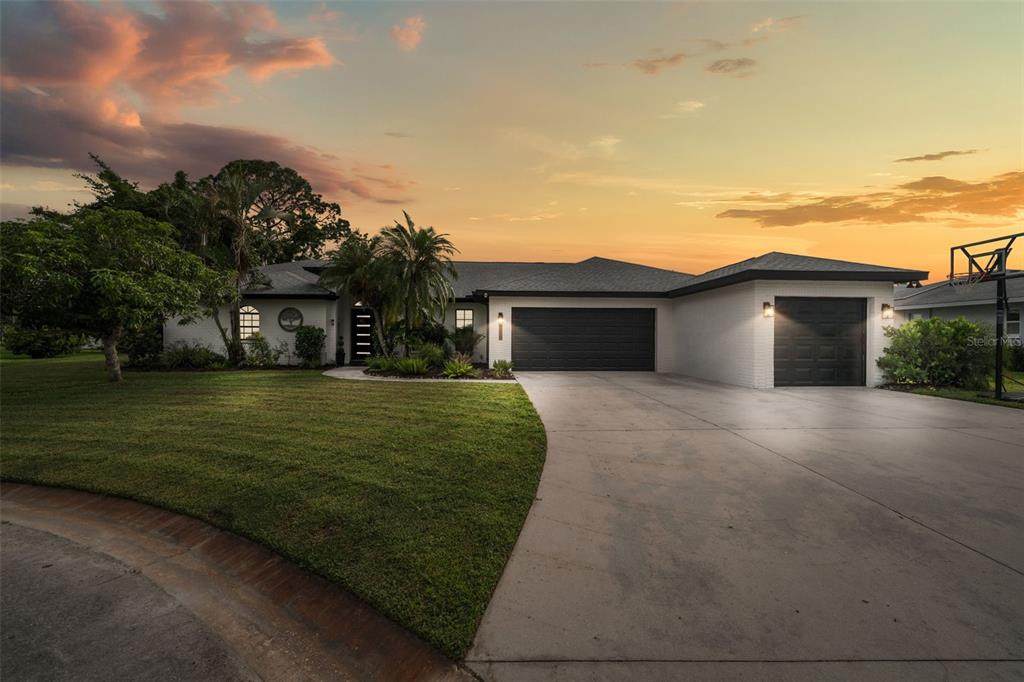 4252 Boswell Place - Photo 1
