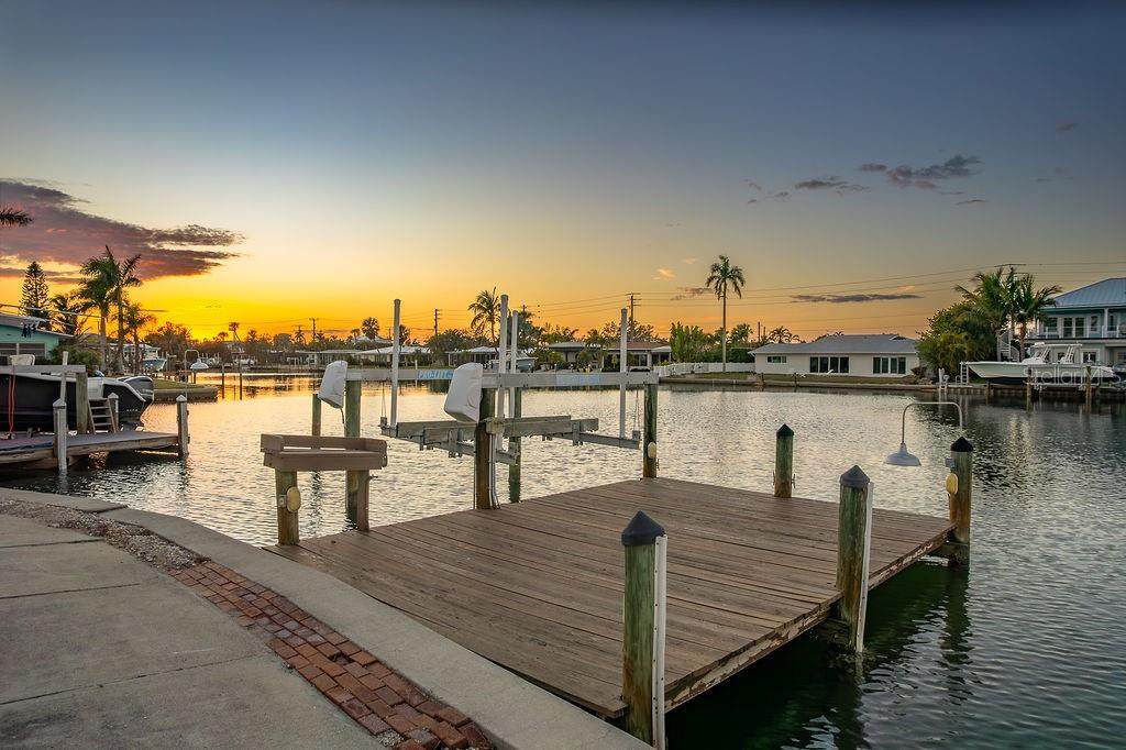 34 Seaside Court - Photo 1