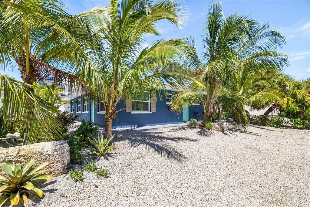3016 Gulf Drive - Photo 1