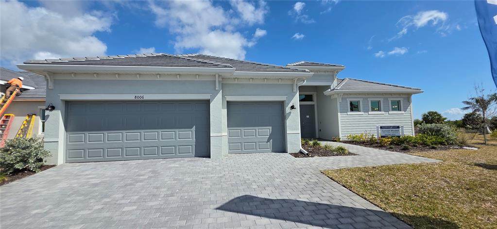 8006 Lakes Edge Lane - Photo 1