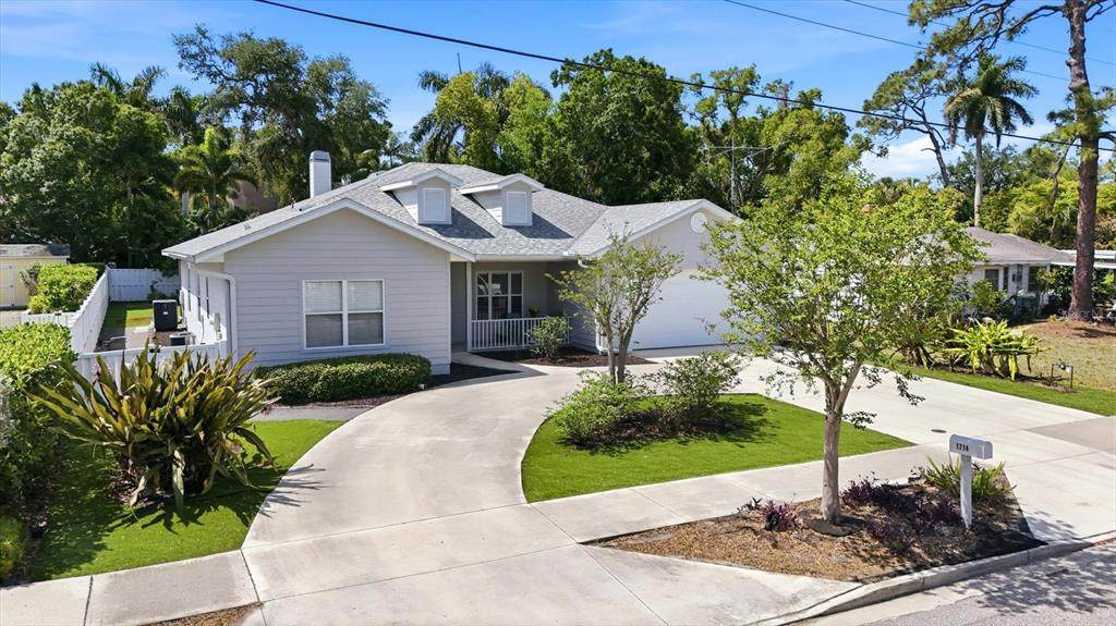 1714 Waldemere Street - Photo 1