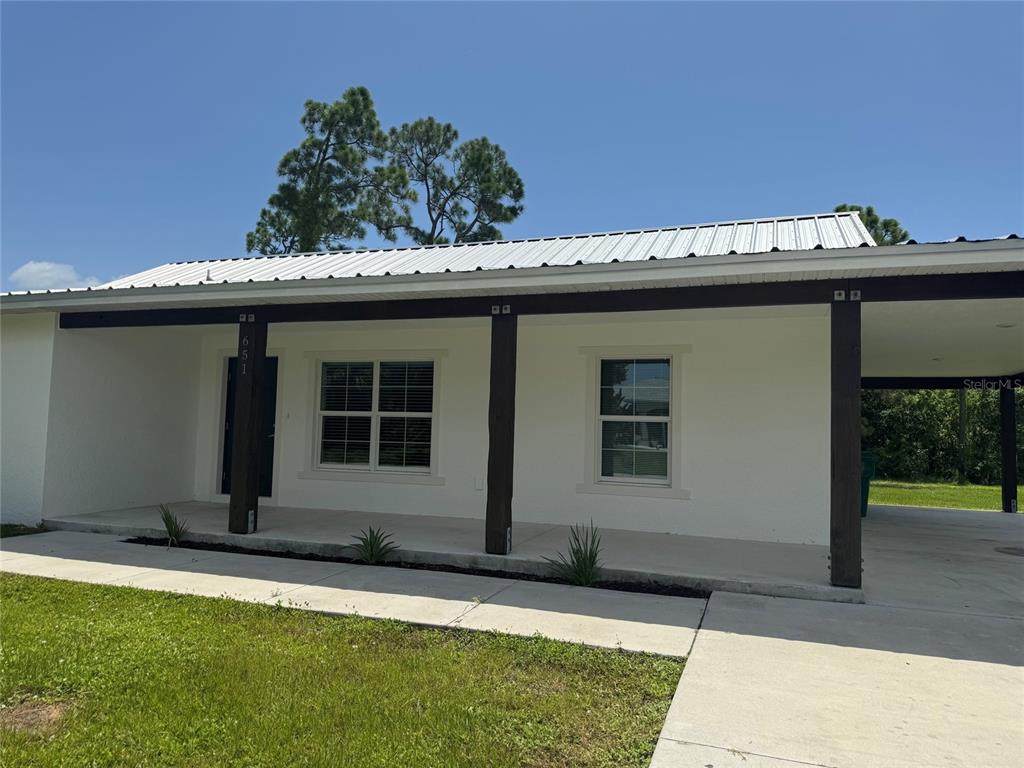 651 Chamber Street - Photo 1