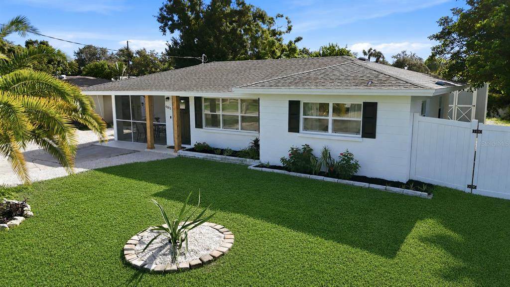 6103 Carlton Avenue - Photo 1