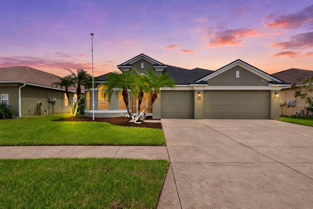 319 19TH Street - Photo 1