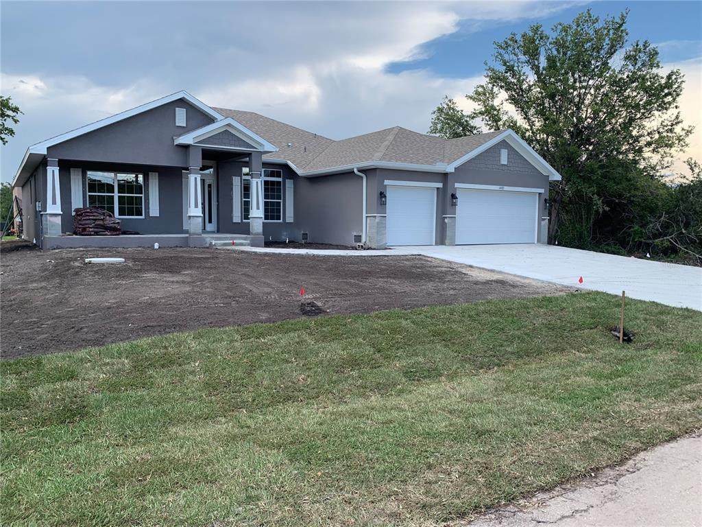 112 Cougar Way - Photo 1