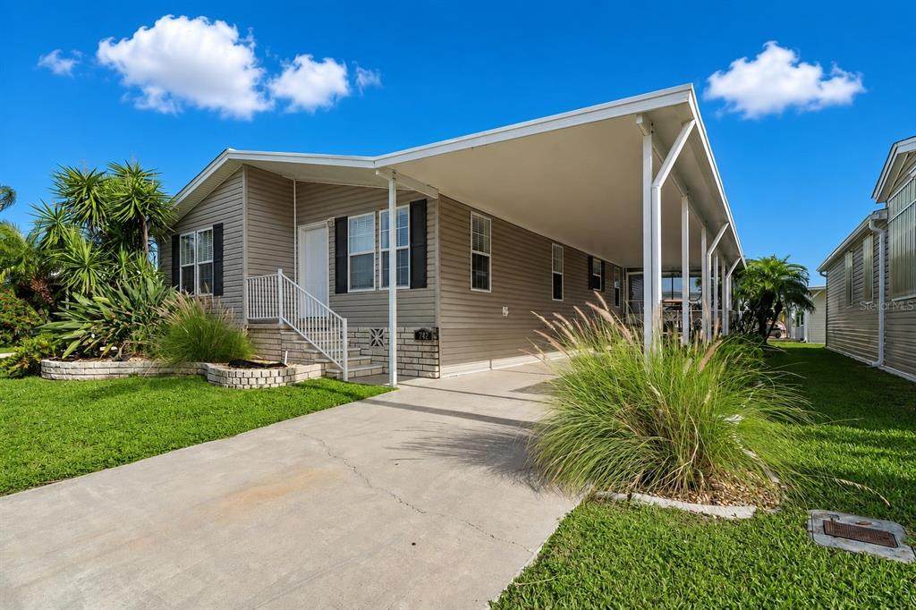2100 Kings Highway - Photo 1