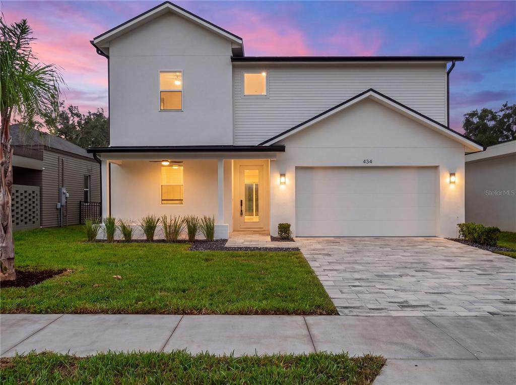 423 Skyfield Court - Photo 1