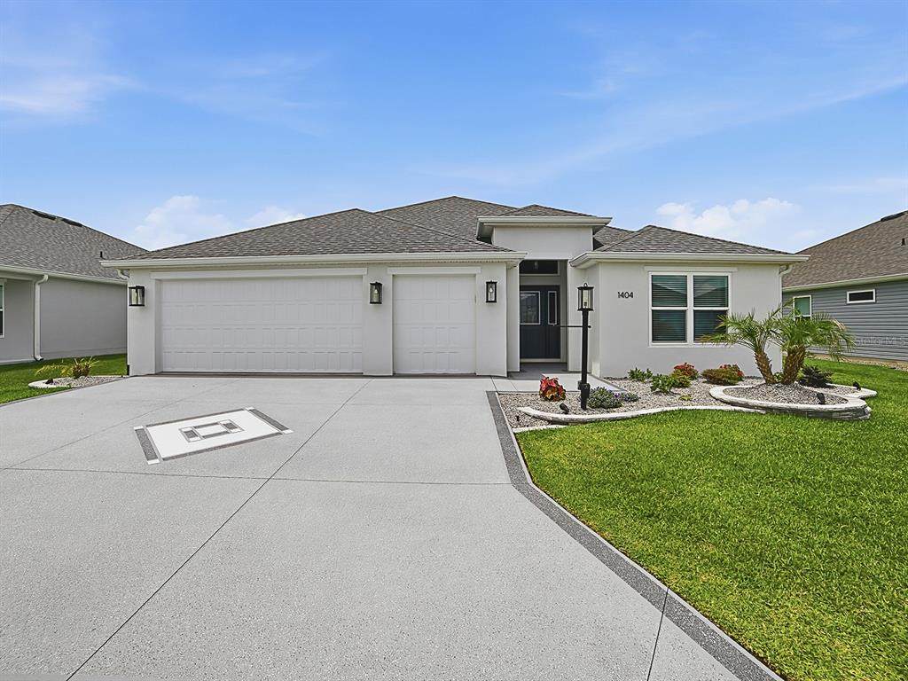 1404 Hearns Loop - Photo 1