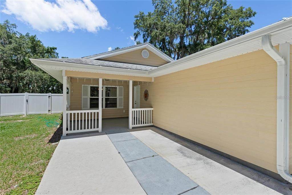 206 E Catawba - Photo 1