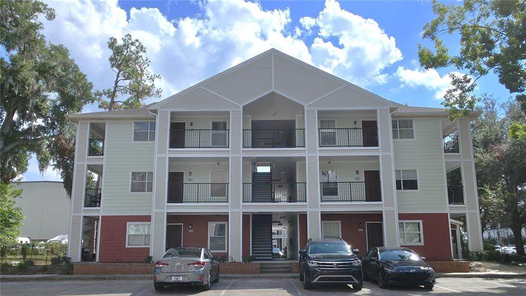 2360 Sw Archer Rd - Photo 1