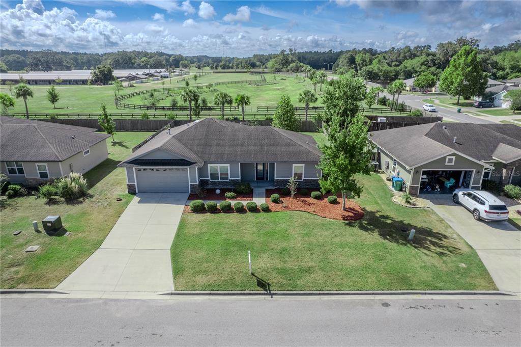 23211 4TH Place - Photo 1