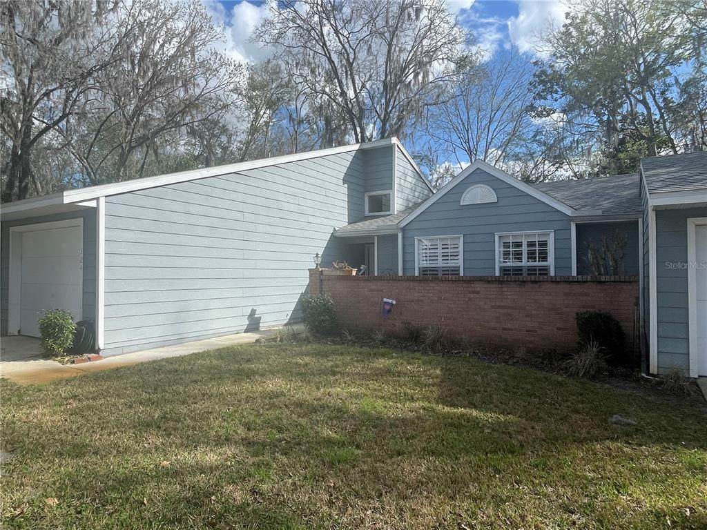 324 48TH Boulevard - Photo 1