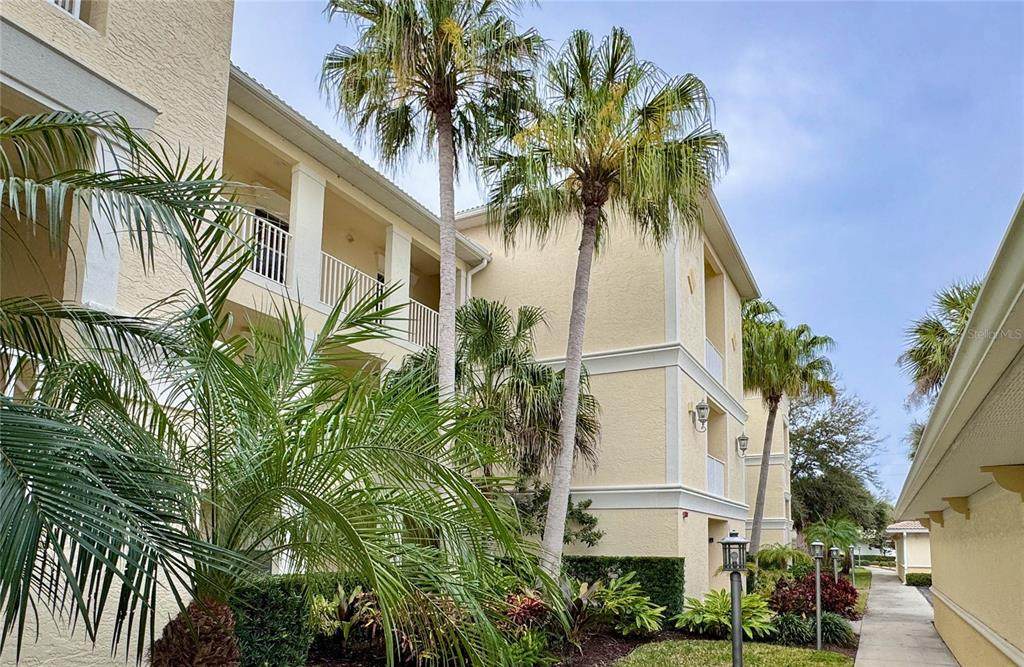 600 Gardens Edge Drive - Photo 1