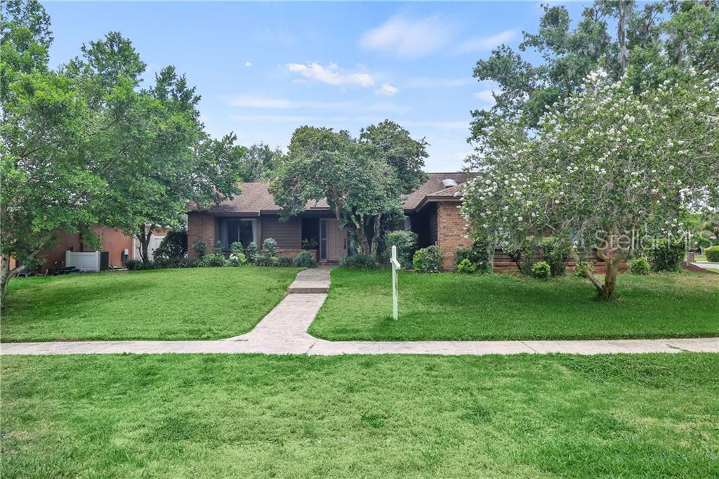 527 Haverlake Circle - Photo 1