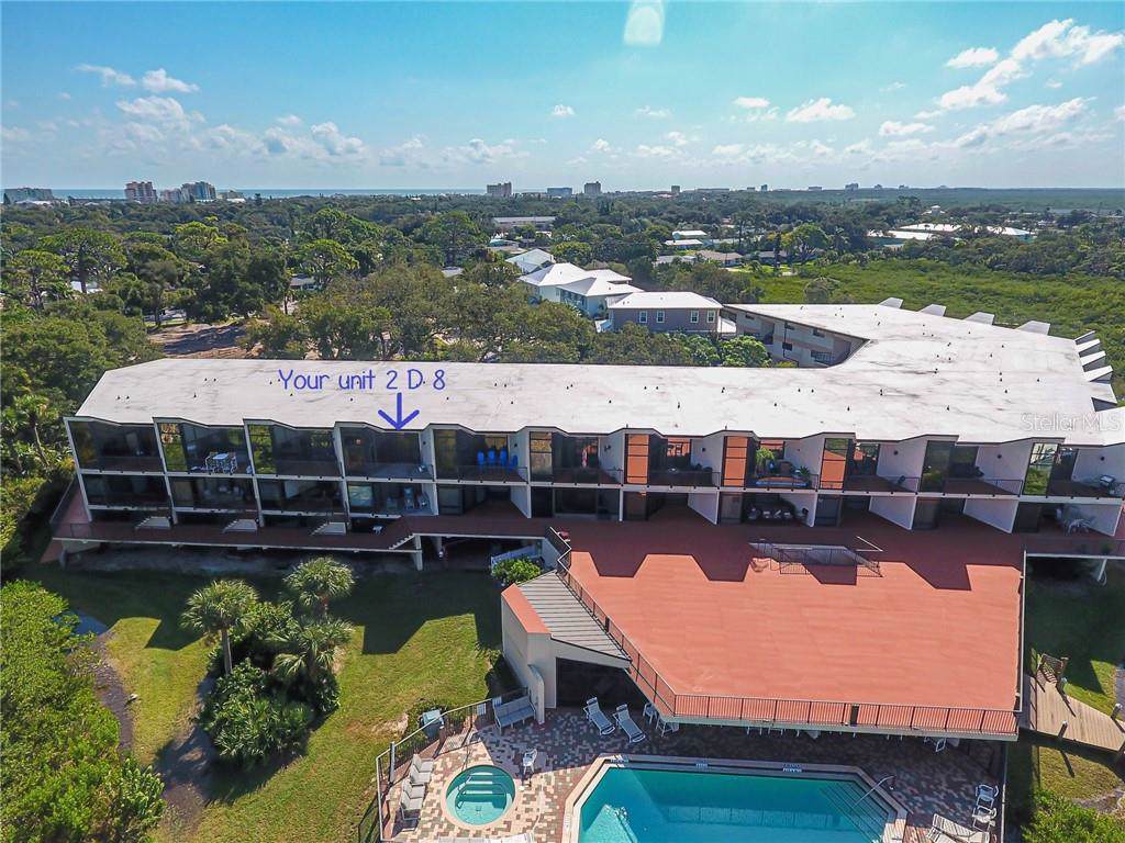 520 Peninsula Avenue - Photo 1