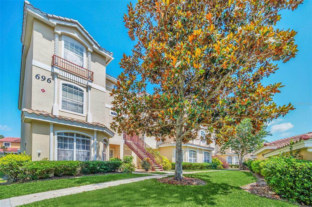 696 Seabrook Court - Photo 1