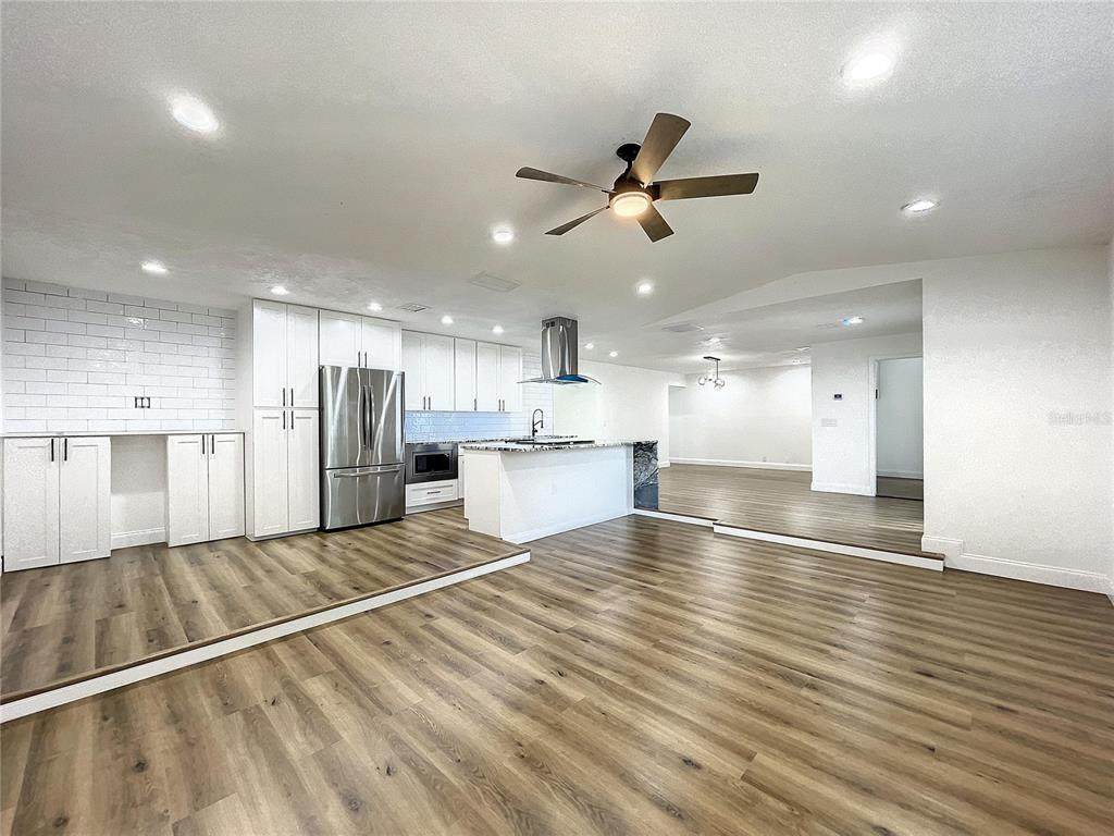 1101 Idlewild Drive - Photo 1