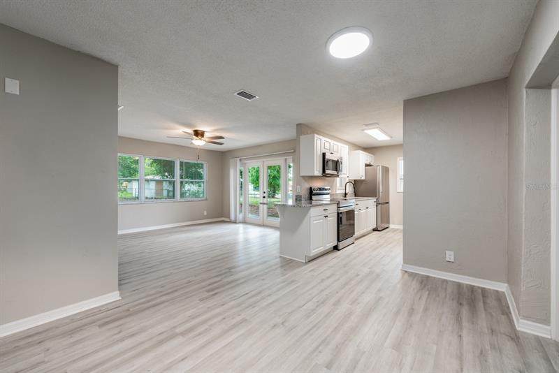 1015 Cedar Highlands Boulevard - Photo 1