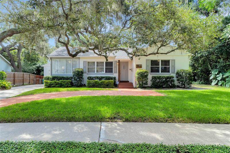 205 Lawsona Boulevard - Photo 1