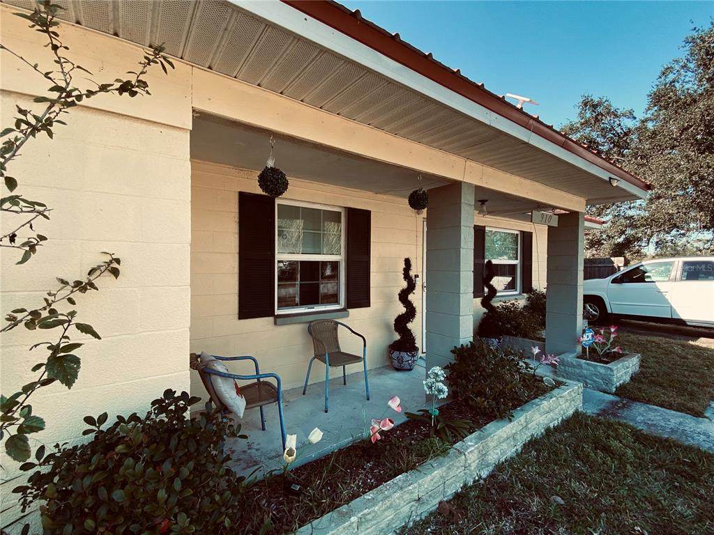 910 Lake Avenue - Photo 1