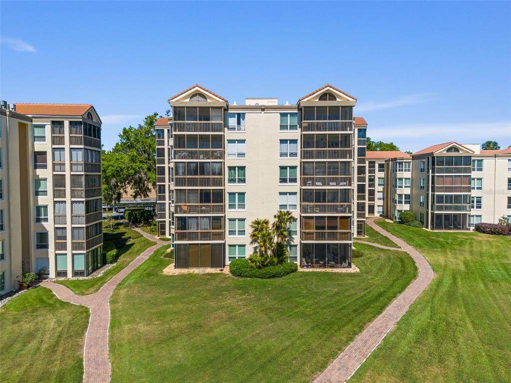 204 Quayside Circle - Photo 1