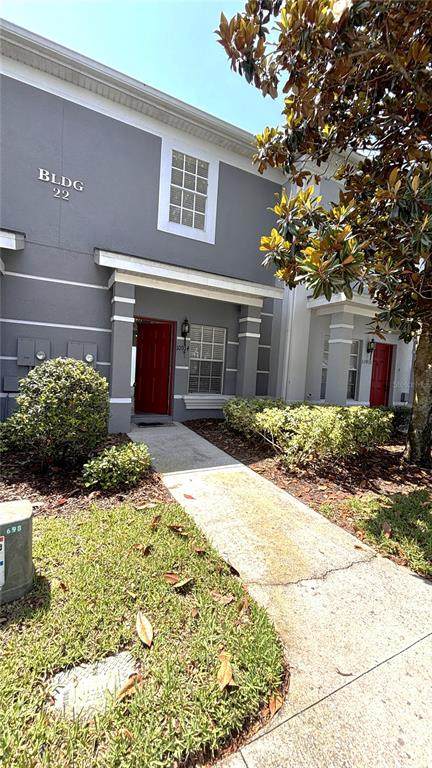10914 Savannah Wood Drive - Photo 1