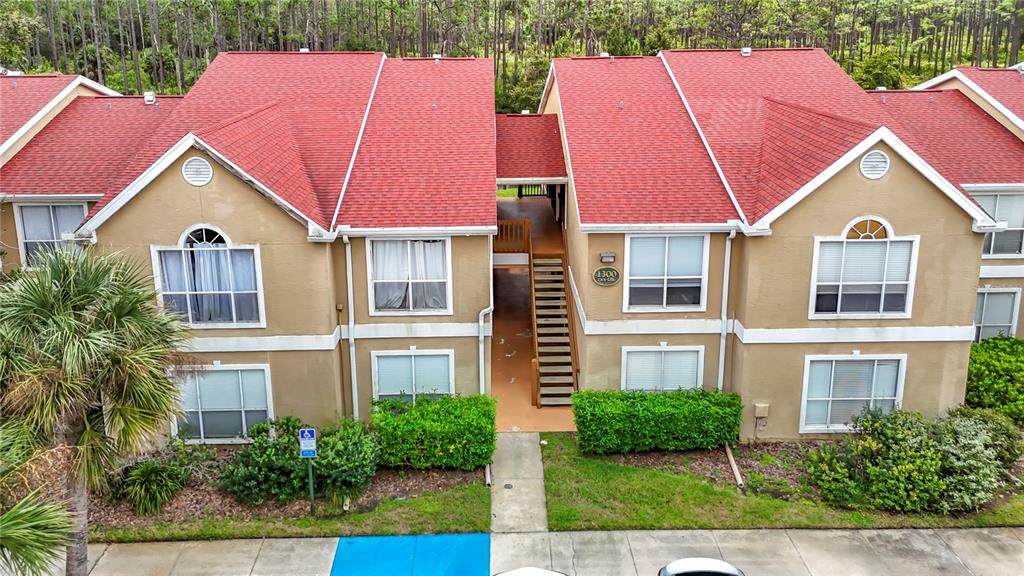 9481 Highland Oak Drive - Photo 1