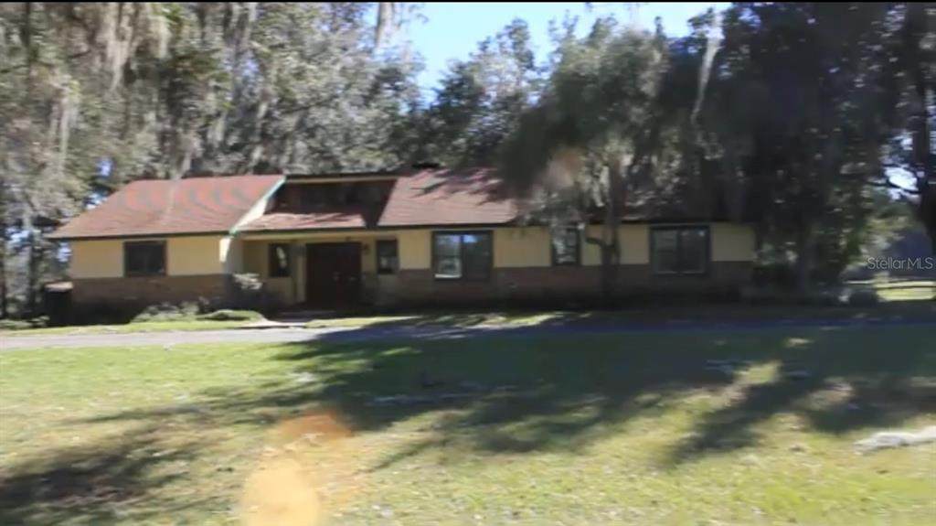 9400 160TH Street - Photo 1