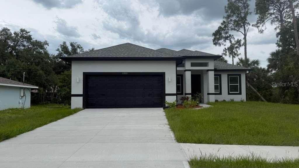21021 Peachland Boulevard - Photo 1
