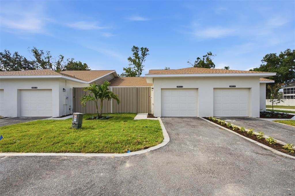 1411 Oak Pl - Photo 1