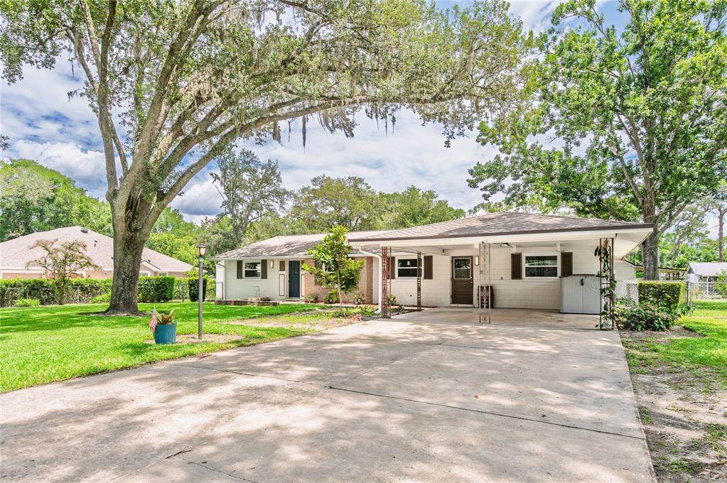 405 Oakhurst Street - Photo 1
