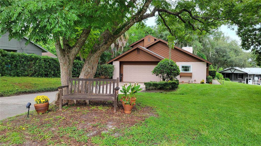 725 Lake Avenue - Photo 1
