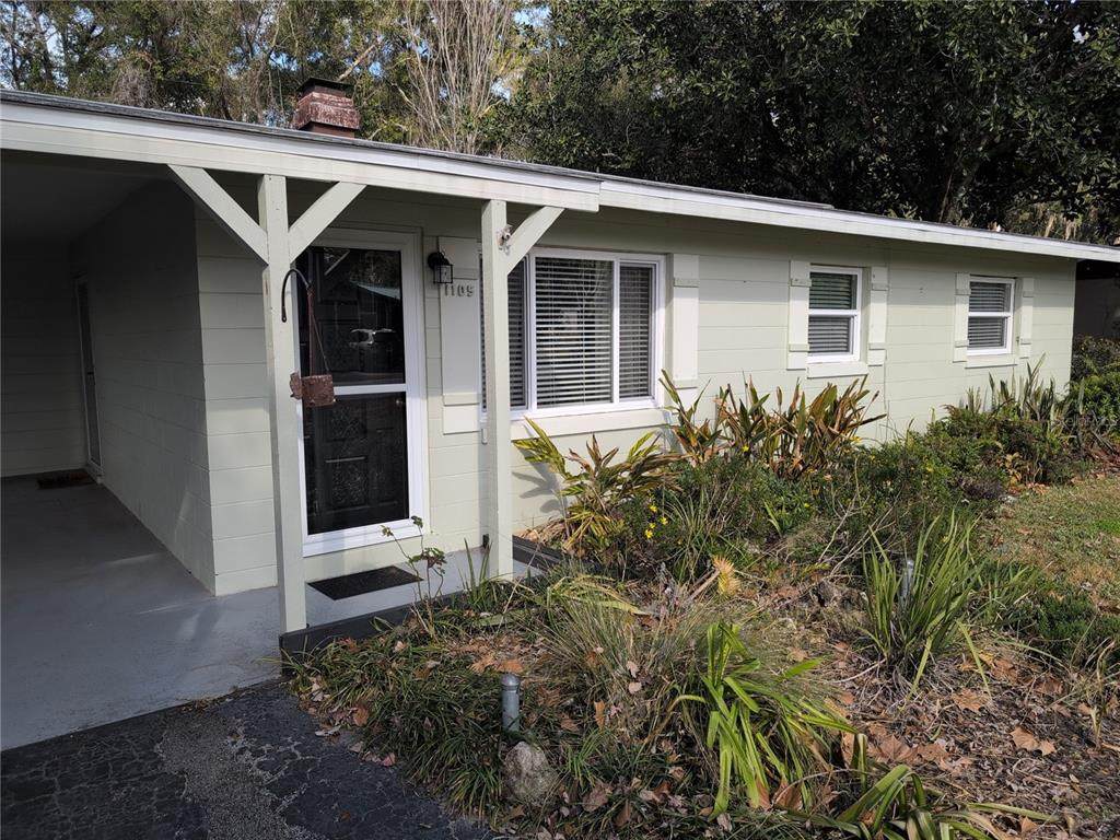 1105 45 Place - Photo 1