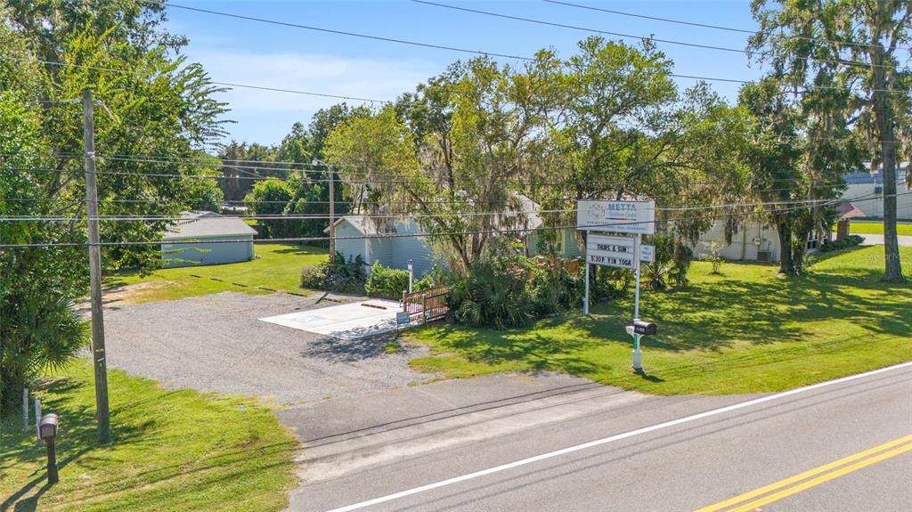 1703 8TH Road - Photo 1