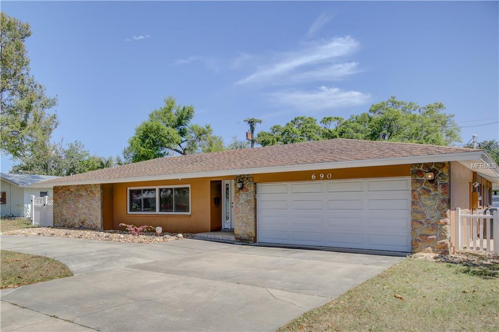 690 Lakemont Avenue - Photo 1