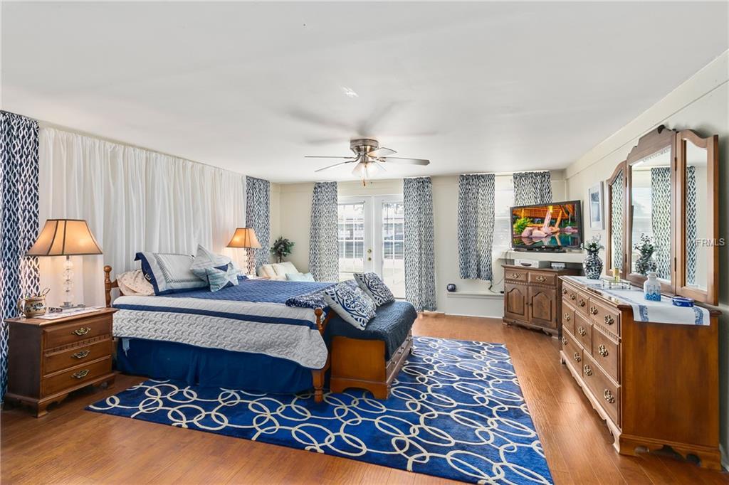 710 Ohio Avenue - Photo 1