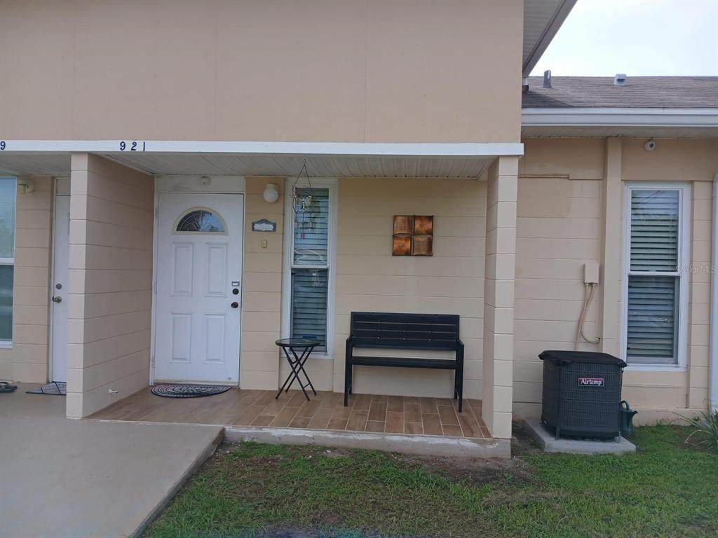 921 Club Circle - Photo 1