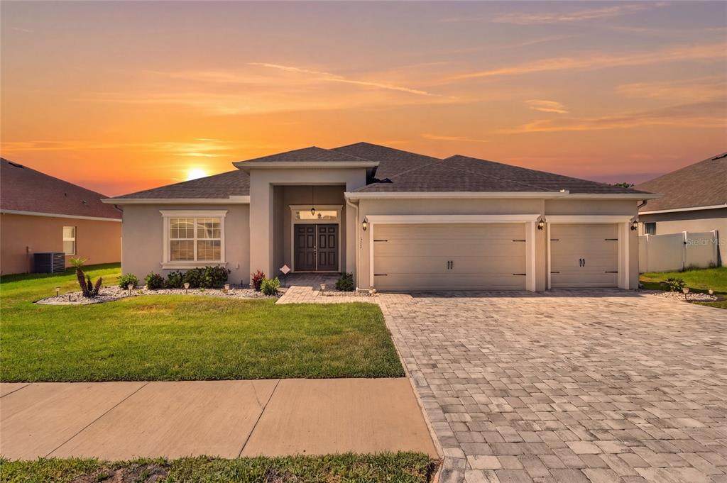 319 Travelers Creek Drive - Photo 1