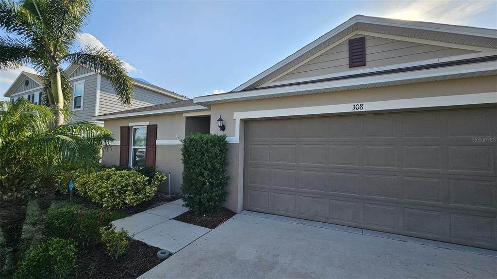 308 Lake Lucerne Way - Photo 1