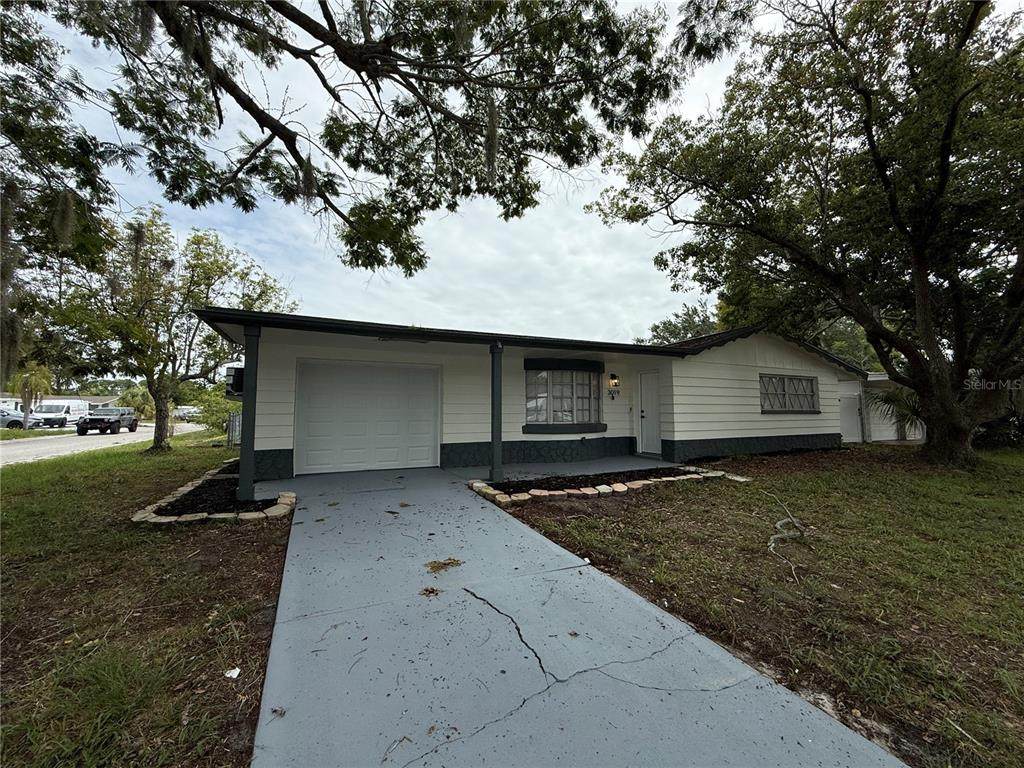 3019 Lloyd Drive - Photo 1
