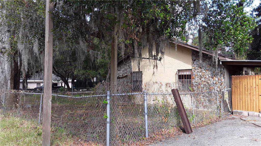 2004 Sligh Avenue - Photo 1