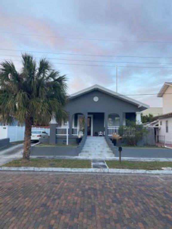 2335 La Salle Street - Photo 1