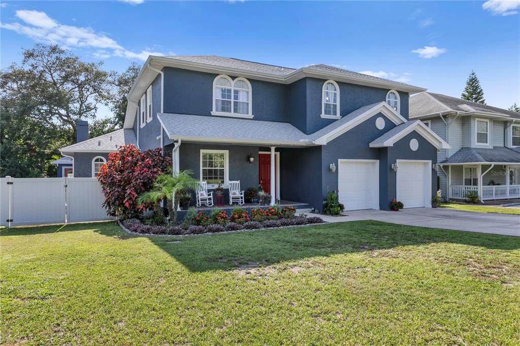 312 Hesperides Street - Photo 1