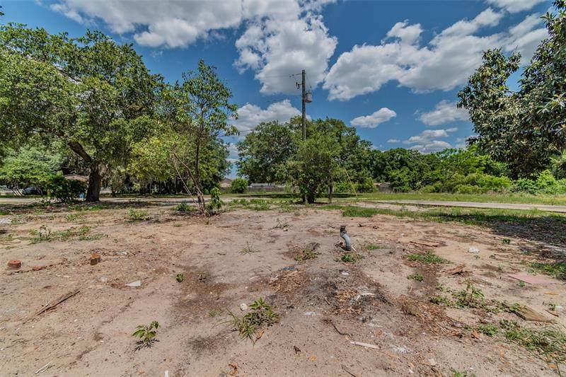 7305 Causeway - Photo 1